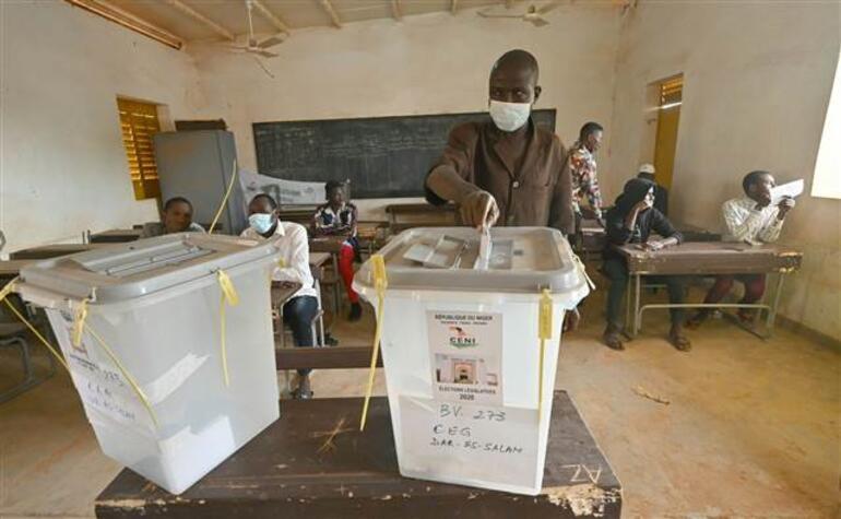 Nijer'de seçim başladı