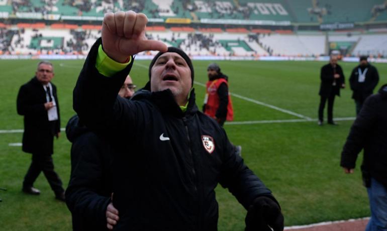 Marius Sumudica: Gaziantep'te hiçbir şey ödemiyorum, elimi öpmek istiyorlar