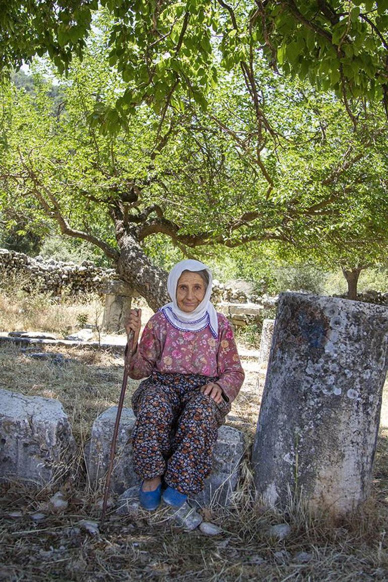 2 bin yıllık antik kent içinde yerleşik hayat... "Çocuklarımız bizi götürmek istiyor ama gitmiyoruz"