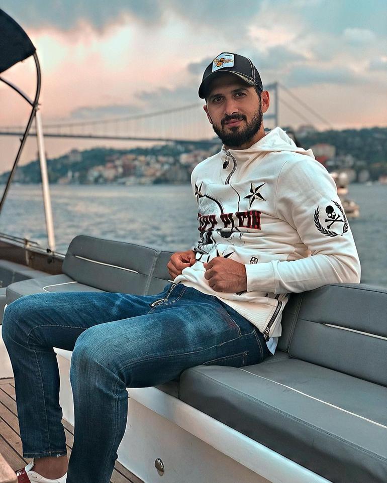 Son Dakika | Galatasaray'da Emre Akbaba gemileri yaktı! Mukavele ayrıntısı...