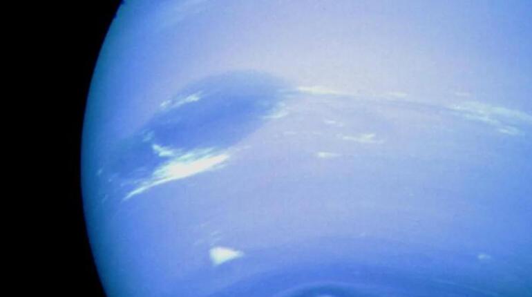 Neptün'deki dev fırtına böyle görüntülendi