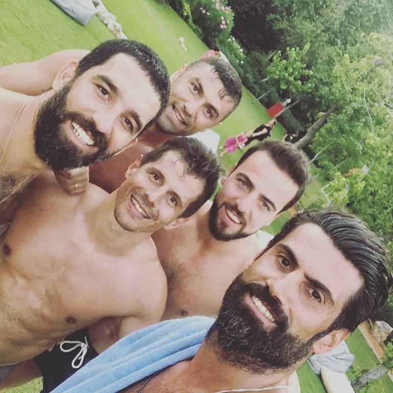 Yeni yılın ilk sürprizi! Arda Turan'a çok uzaklardan talip...