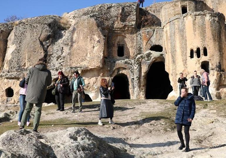 Turistler, Afyonkarahisar'ın tarihi Frigya bölgesine hayran kaldı