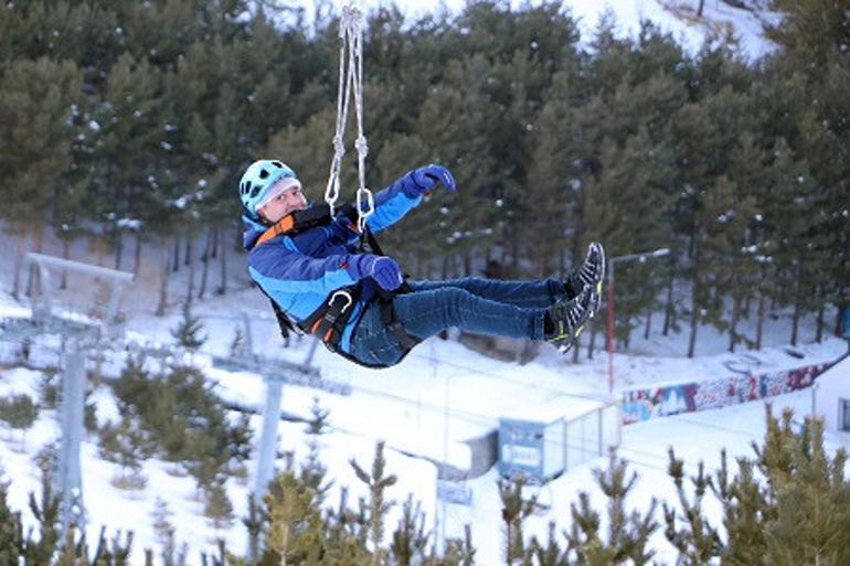 Palandöken'de zipline hattı ve buz duvarı, macera sevenleri ağırlıyor