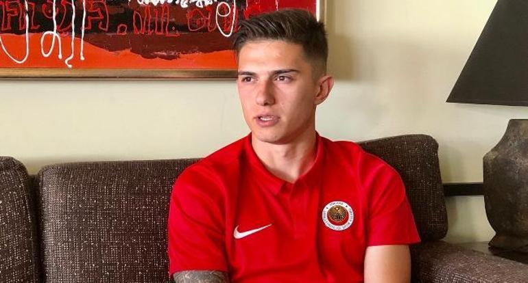 Son dakika |  Trabzonspor, Berat Özdemir'in transferini açıkladı