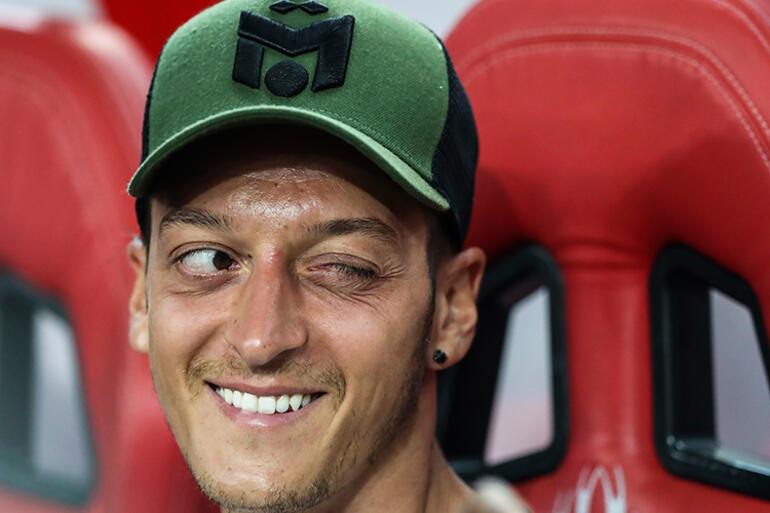 Son Dakika | Mesut Özil ile Fenerbahçe, transfer konusunda 3.5 yıllık anlaşmaya vardı