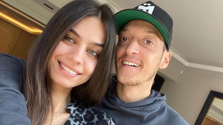 Mesut Özil'den son dakika paylaşımı! Gönülleri fethetti