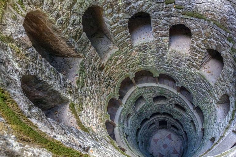 Gizemlerin sarayı Quinta Da Regaleira