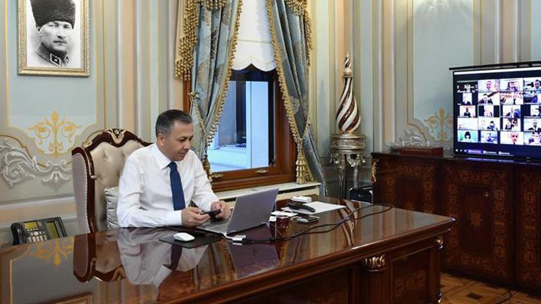 İstanbul Valisi Ali Yerlikaya koronavirüste son durumu duyurdu İşte en çok düşüş yaşanan ilçeler