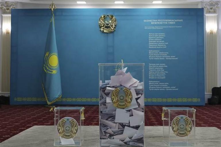 Kazakistan’da halk, parlamento seçimleri için oy kullanmaya başladı