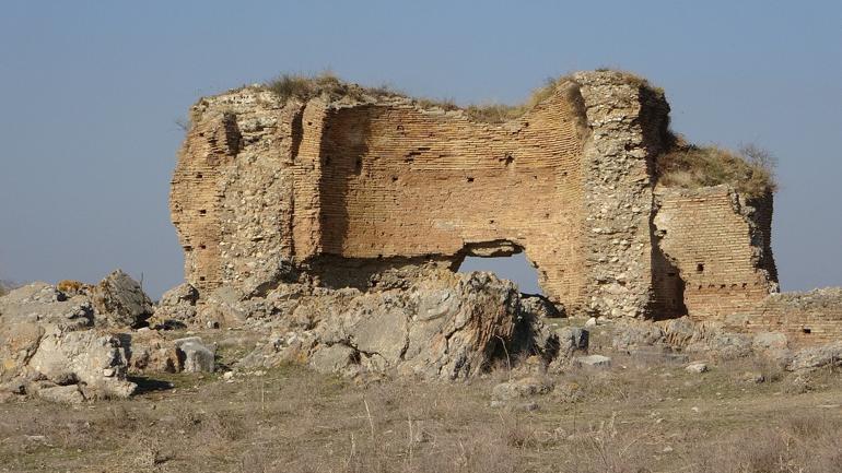 Efes'in 5 katı büyüklüğündeki antik kent: Anavarza