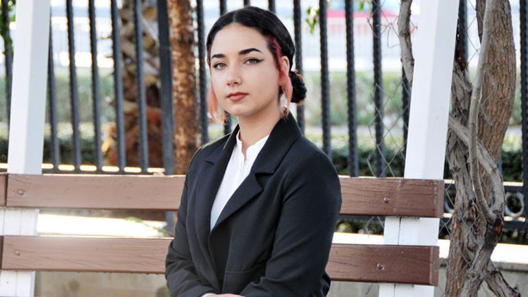 Gözyaşları içinde yardım istemişti... Sosyal medya fenomeni Aryanın davası başladı