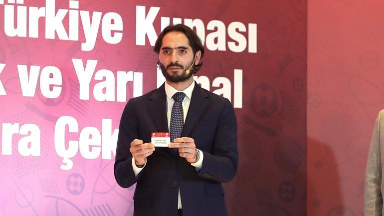 Hamit Altıntop'tan derbi yorumu! "Beşiktaş ve Galatasaray arasında bol gollü..."