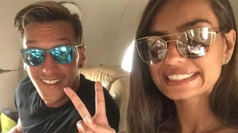 Son Dakika | Fenerbahçe'nin transferi için anlaşmaya vardığı Mesut Özil, İstanbul'a geliyor!