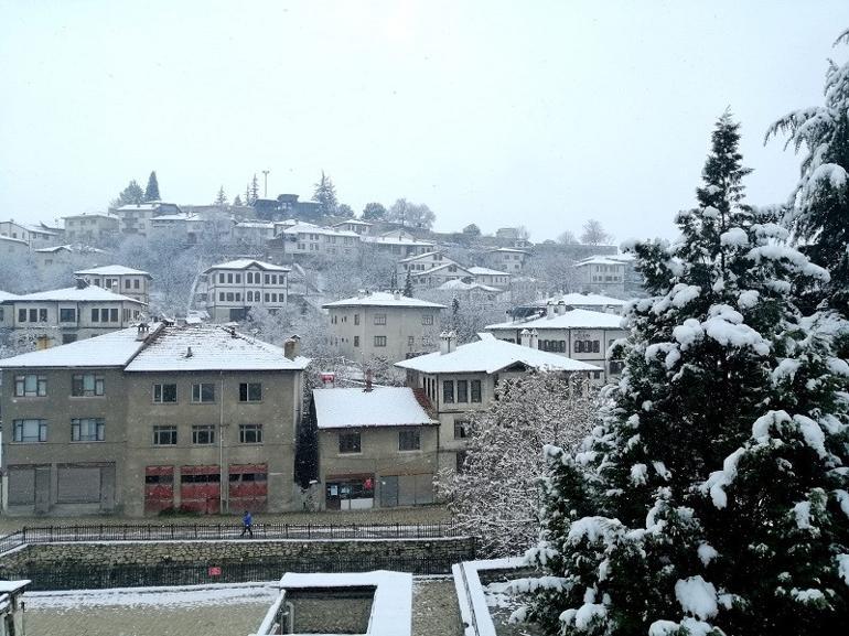 Safranbolu'da 'kar' güzelliği... Harika görüntüler ortaya çıktı