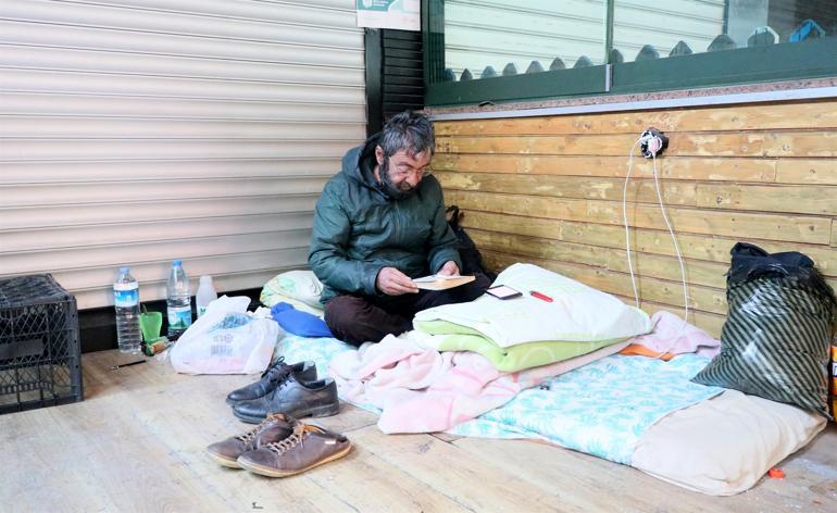 Eşi öldükten sonra hayatı tepetaklak oldu