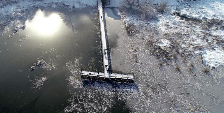 Efteni Gölü buzla kaplandı... Kartpostallık görüntüler ortaya çıtkı