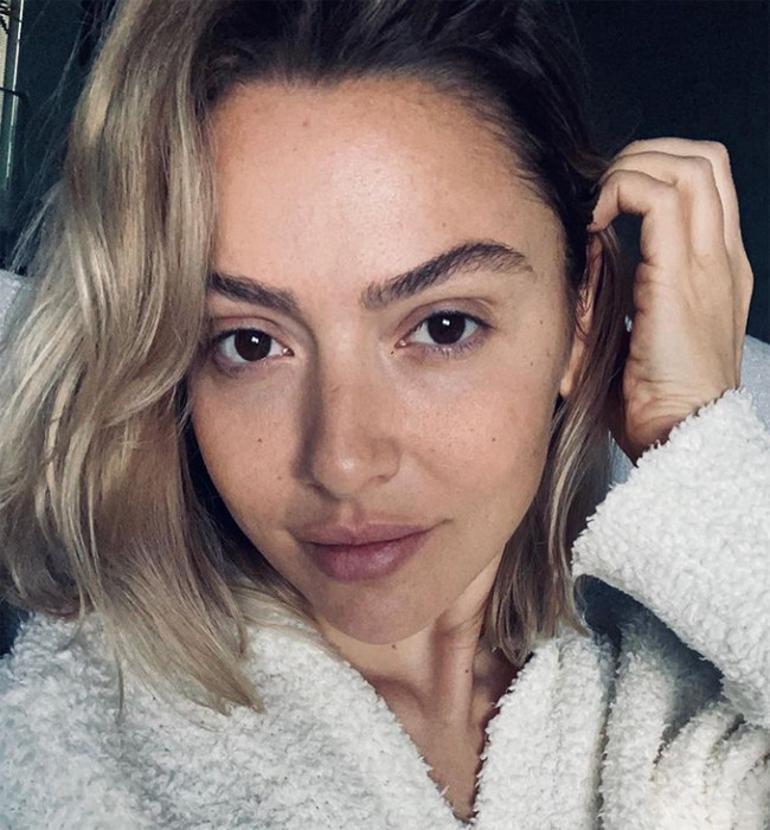 Seren Serengil Hadise Yi Kizdiracak Makyajli Da Makyajsiz Da Cirkin Magazin Haberleri