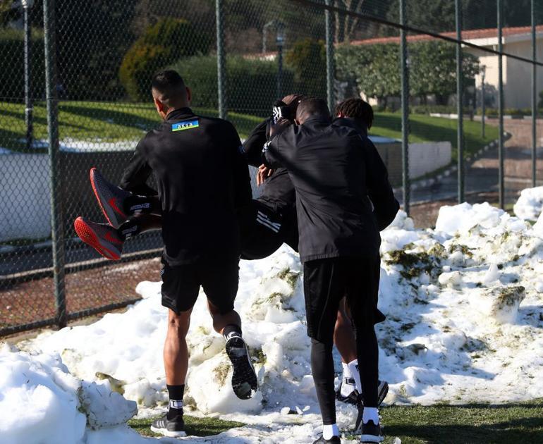 Beşiktaş'ta yüzler gülüyor! Adem Ljajic...