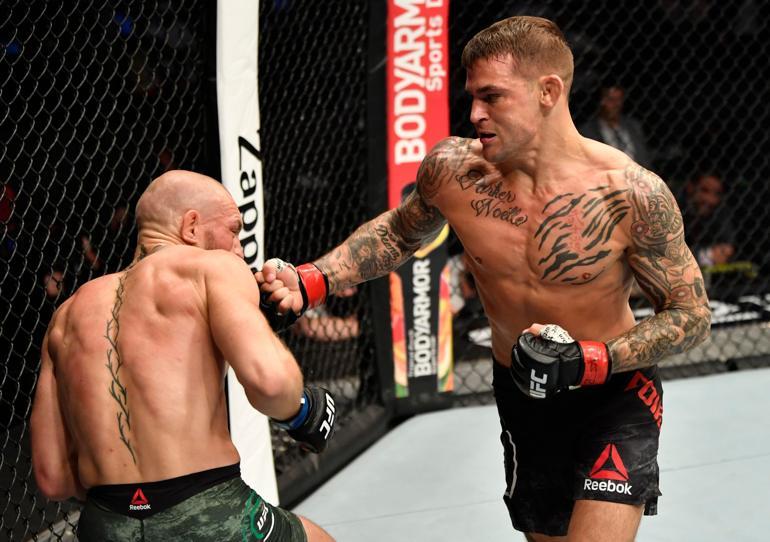 UFC'de Conor McGregor - Dustin Poirier maçı nefes kesti, ikinci raundda nakavt oldu!