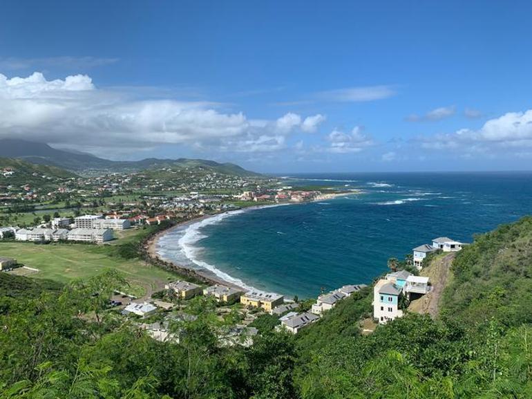 Barbados bir yıllık vize veriyor... 'Evden değil Karayipler'den çalışın'