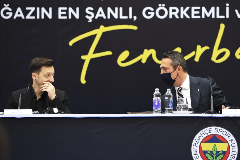 Son Dakika | Fenerbahçe'de Tarihi Gün: Mesut Özil resmen Fenerbahçe'ye imza attı! Ali Koç, Emre Belözoğlu ve Mesut Özil'in açıklamaları ve Burak Yılmaz cevabı...