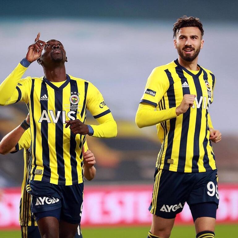 Son Dakika | Fenerbahçe'de Mesut Özil sonrası yeni transfer operasyonu! 5 ayrılık, 1 yeni golcü...