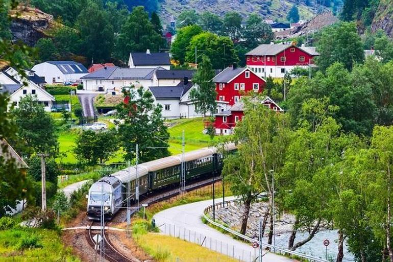 Dünyanın en etkileyici 10 tren yolculuğu... Hepsi birbirinden güzel