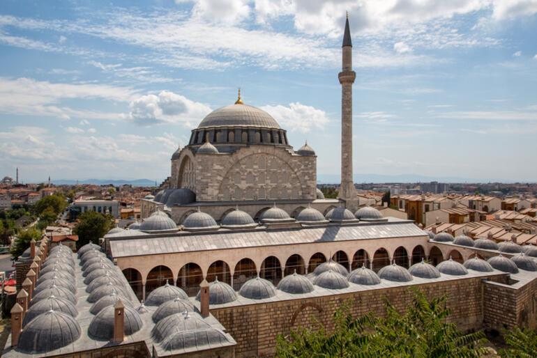Edirnekapı'dan Ayvansaray'a uzanan tarihi yerler ve yer altı dehlizleri