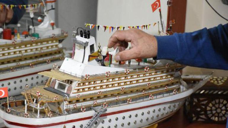 Sivaslı şoför, deniz sevgisini gemi maketlerine yansıtıyor