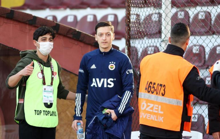 Fenerbahçe'nin yeni transferi Mesut Özil, ilk kez oyunda!