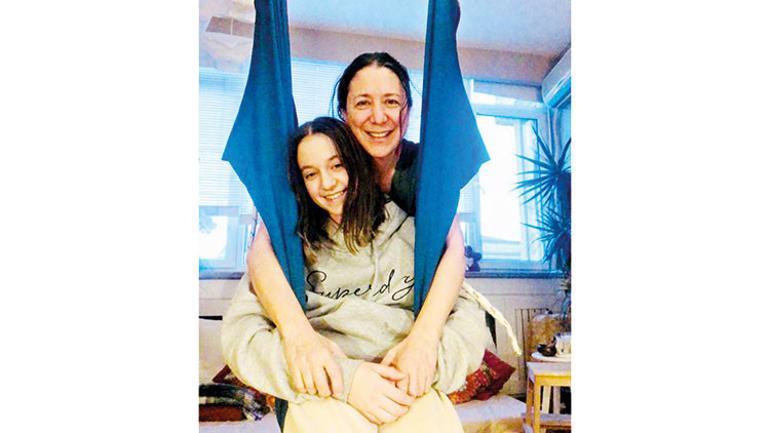 ‘Ailece oturup nasıl bir hayat istediğimizi konuşarak kendi kurallarımızı koyabiliriz’