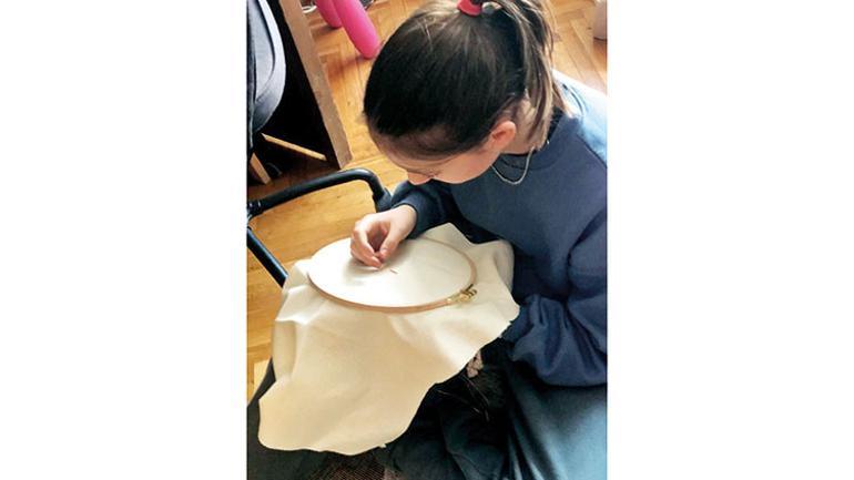 ‘Ailece oturup nasıl bir hayat istediğimizi konuşarak kendi kurallarımızı koyabiliriz’