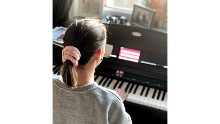 ‘Ailece oturup nasıl bir hayat istediğimizi konuşarak kendi kurallarımızı koyabiliriz’