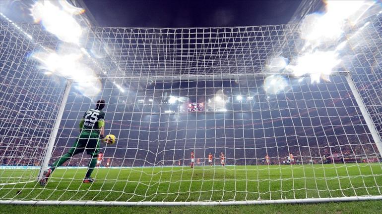 Fenerbahçe Galatasaray maçı hangi kanalda, saat kaçta? Derbi öncesi heyecan dorukta.. 112 yıllık rekabet!