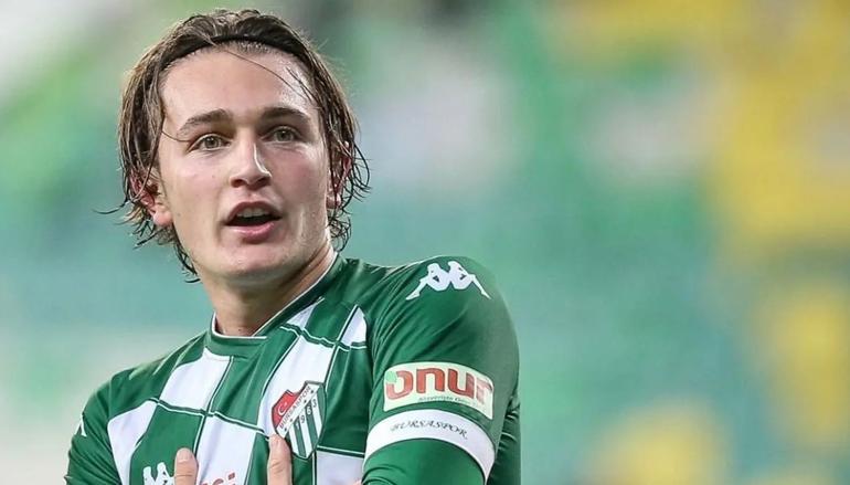 Almanya'ya transfer olan Ali Akman için Bursaspor eleştirisi: 'Utanç verici karar...'