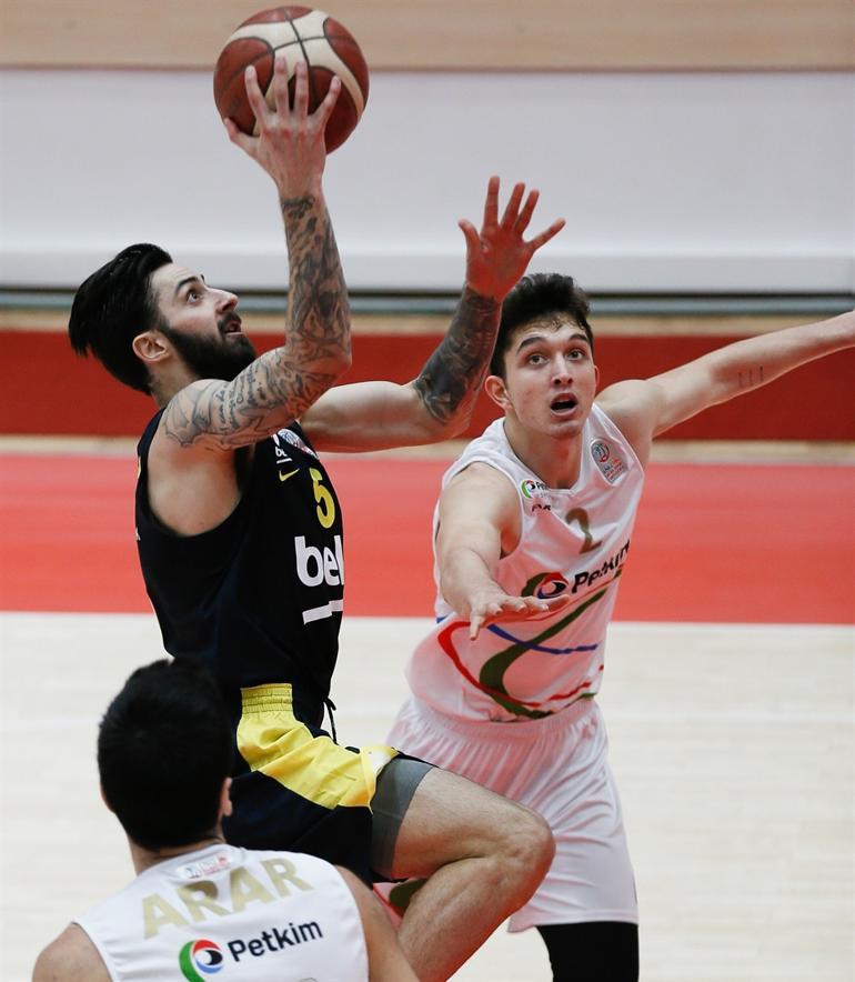 Basketbol Süper Ligi: Aliağa Petkimspor 67-80 Fenerbahçe Beko