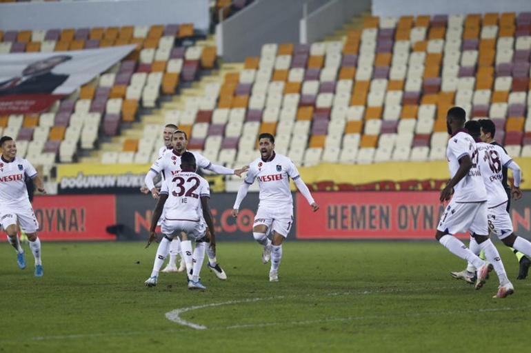 Trabzonspor'da Anastasios Bakasetas'tan Mostafa Mohamed'e nazire! Dikkat çeken detay...