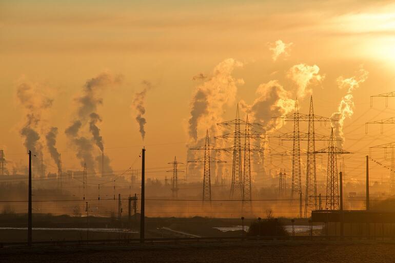 Görünmez katil! Dünyadaki her 5 ölümden 1'ine fosil yakıt kaynaklı hava kirliliği neden oldu