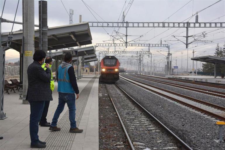 Merakla beklenen hatta test srleri balad! Seyahat sresi 35 dakikaya decek