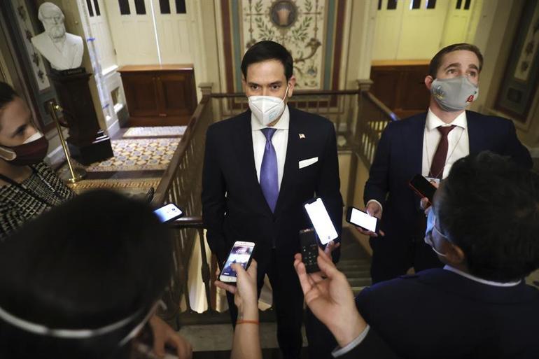 Trumpa azil davasında şok Kendi partisi yargılansın dedi