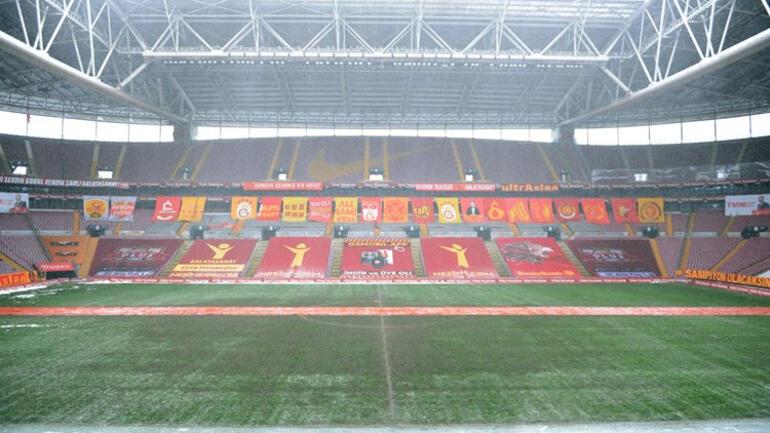 Galatasaray'dan zemin açıklaması! "Camiadan özür diliyoruz"