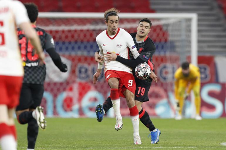 Ozan Kabak tarihe geçti! Performansıyla Klopp'tan da övgü aldı...