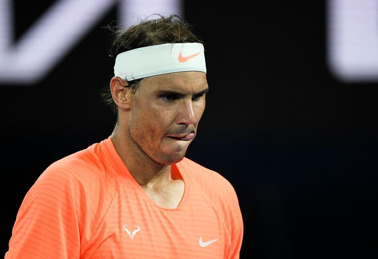 Avustralya Açık'ta Stefanos Tsitsipas sürprizi! Rafael Nadal, kariyerinde 2. kez...