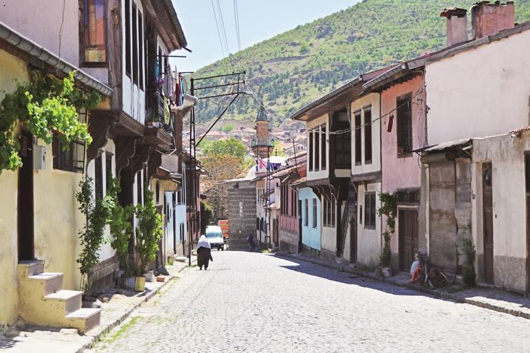 Suyunda şifa, tarihinde zafer var: Afyonkarahisar