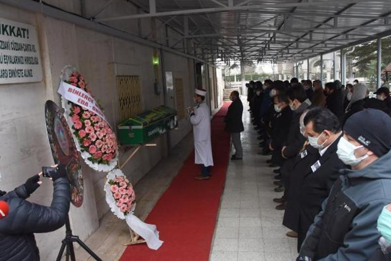 Diyetisyen eşini öldürüp intihar eden doktor Yusuf Onur Kaan Bozkurt toprağa verildi