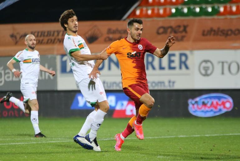 Galatasaray maçında Gedson Fernandes beklenirken Salih Uçan dikkat çekti...