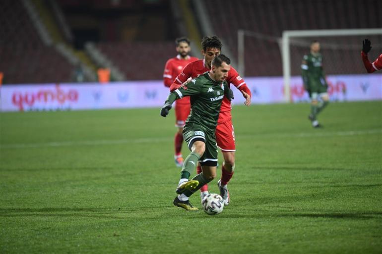 Bursaspor, Play-Off iddiasında yara aldı! 7 puanlık fark...