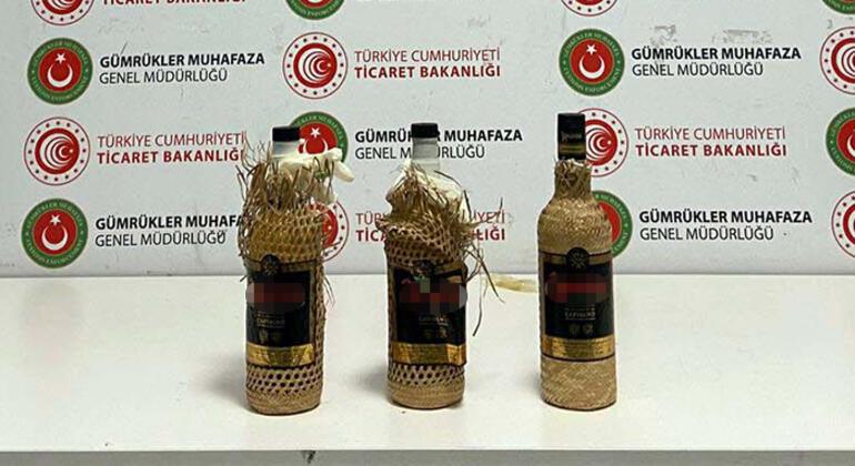 İstanbul Havalimanında ele geçirildi İçki şişelerinde piyasa değeri 2.5 milyon TL olan sıvı kokain...