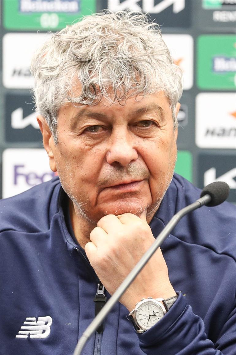 Mircea Lucescu: "Ukrayna futbolu, Türk futbolu gibi zor..."